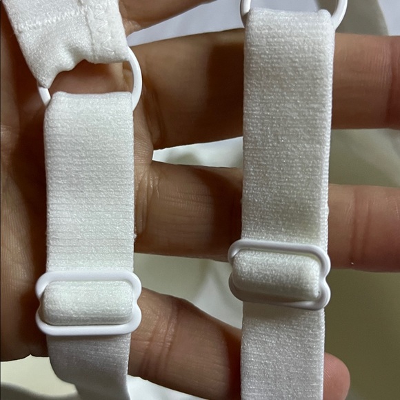 Warner’s White Bra - Picture 9 of 9